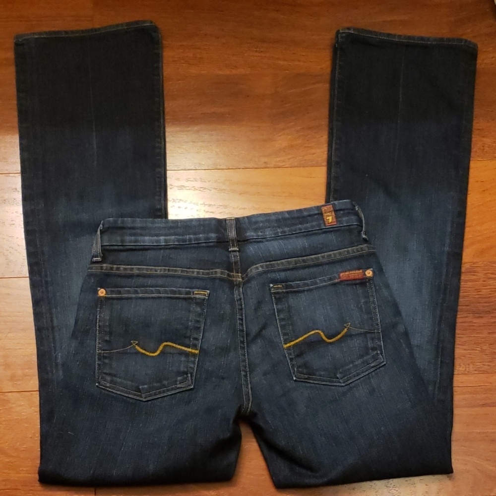 7 FAM Kimmie Bootcut jeans size 27- PERFECT!